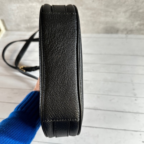 Michael Kors Julia Medium Leather Messenger‎ Bag Black Gold Like New Old Money - Picture 7 of 11